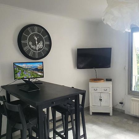 Joli Studio, La Grande Pyramide, Parking Dış mekan fotoğraf
